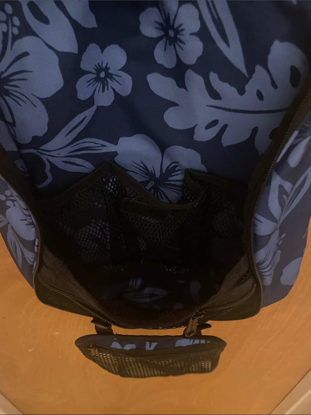 L.L. Bean Navy Blue Floral Toiletry Bag - Picture 7 of 10